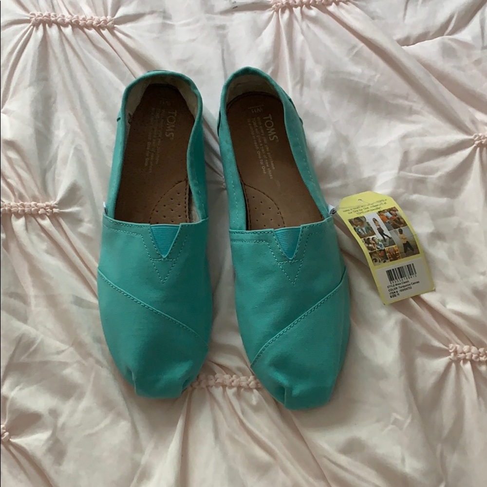 Toms